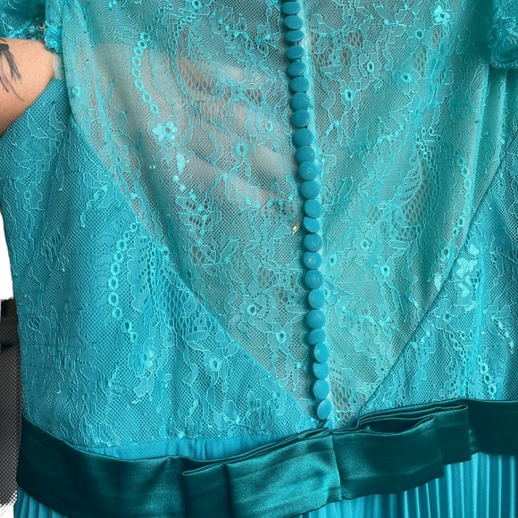 Jenny Packham I Silk Chiffon Aspen Gown - Picture 12 of 15